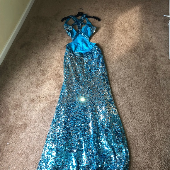 Sequin Prom Dress💙✨ - Picture 5 of 8